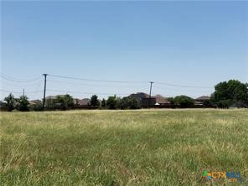 695 Saengerhalle Road, New Braunfels, TX 78130