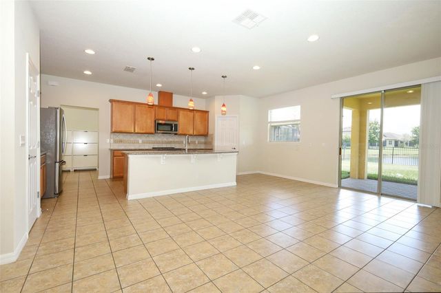 2610 MEAD AVENUE, St Cloud, FL 34771