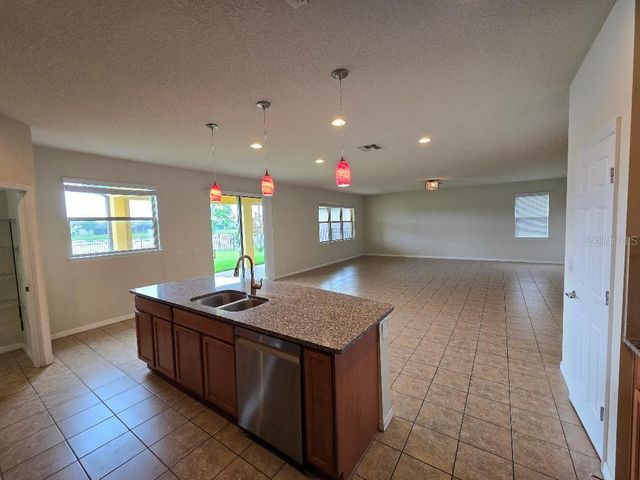 2610 MEAD AVENUE, St Cloud, FL 34771