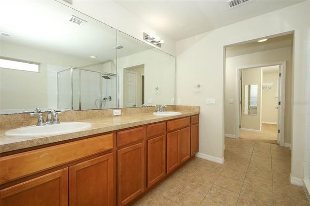 2610 MEAD AVENUE, St Cloud, FL 34771
