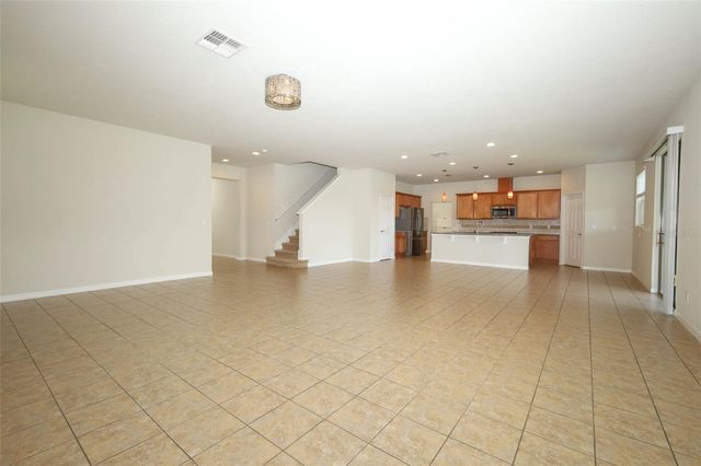2610 MEAD AVENUE, St Cloud, FL 34771