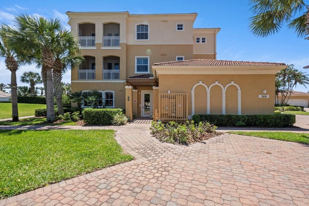 160 AVENUE DE LA MER 1903, Palm Coast, FL 32137