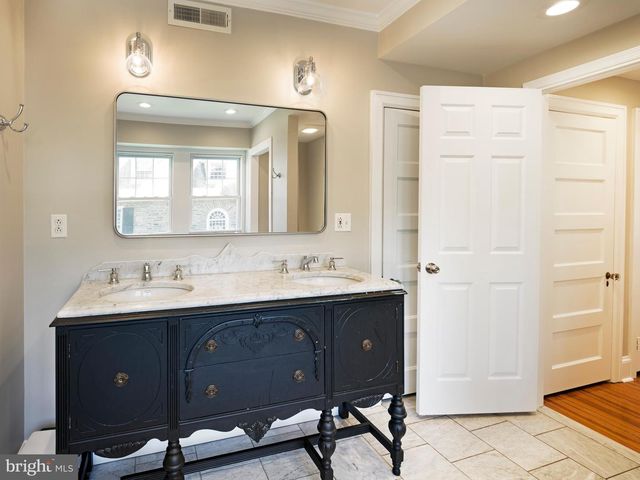 319 N BOWMAN AVE, Merion Station, PA 19066