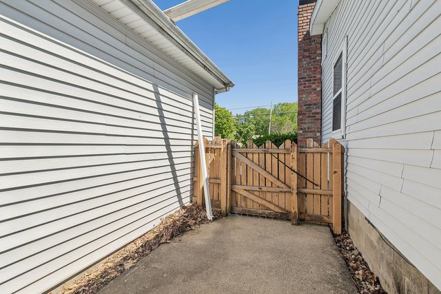230 W Joliet Highway, New Lenox, IL 60451