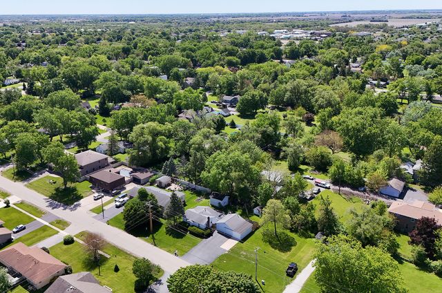 230 W Joliet Highway, New Lenox, IL 60451