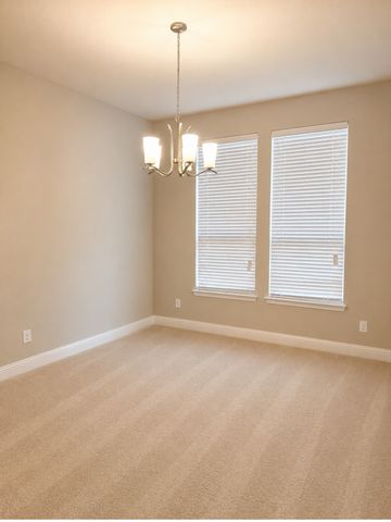 2818 Twin Ridge Drive, Arlington, TX 76001