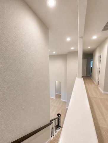 2818 Twin Ridge Drive, Arlington, TX 76001