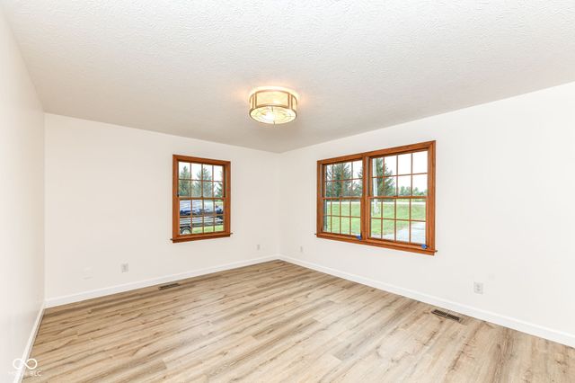 133 Patriots Landing, Fillmore, IN 46128