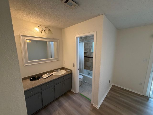 1309 Radam CIR, Austin, TX 78745