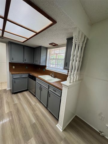 1309 Radam CIR, Austin, TX 78745