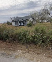 138 CR 307, Orange Grove, TX 78372
