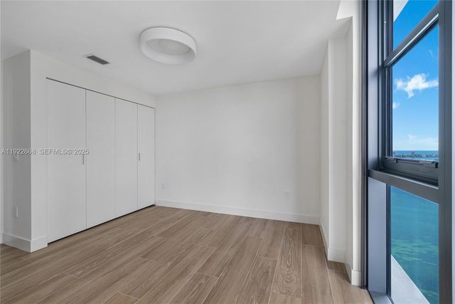 700 NE 24TH St 4807, Miami, FL 33137