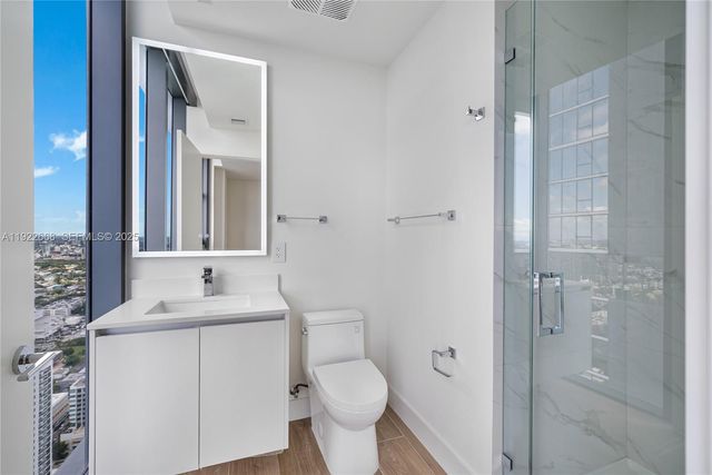 700 NE 24TH St 4807, Miami, FL 33137