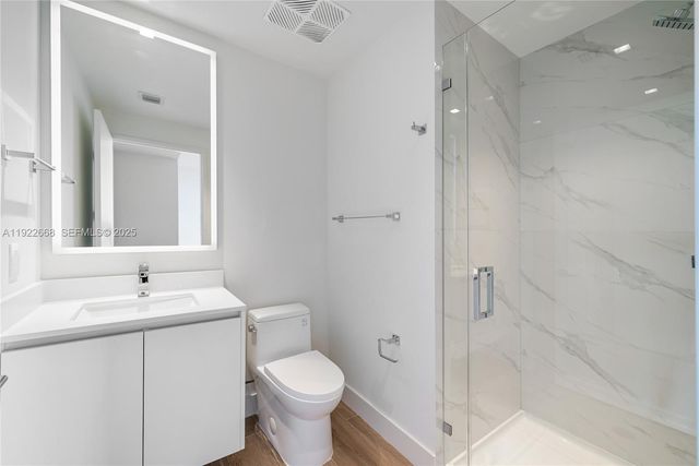 700 NE 24TH St 4807, Miami, FL 33137