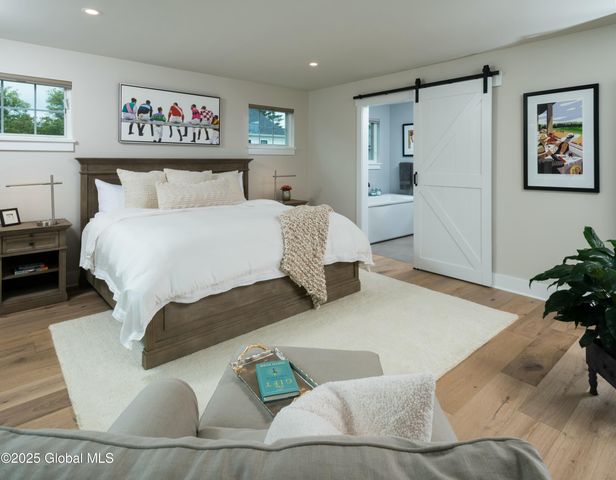 1 Pickett Lane, Rexford, NY 12148