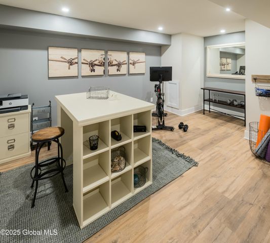 1 Pickett Lane, Rexford, NY 12148