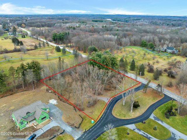 1 Pickett Lane, Rexford, NY 12148