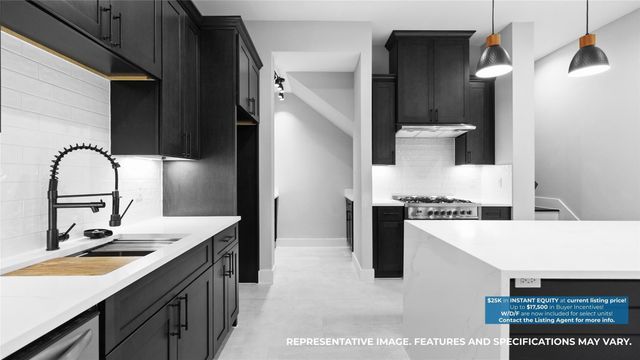 825 Paul Quinn Street B, Houston, TX 77091