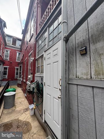 429 GREENWICH ST, Reading, PA 19601