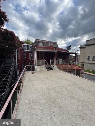 429 GREENWICH ST, Reading, PA 19601
