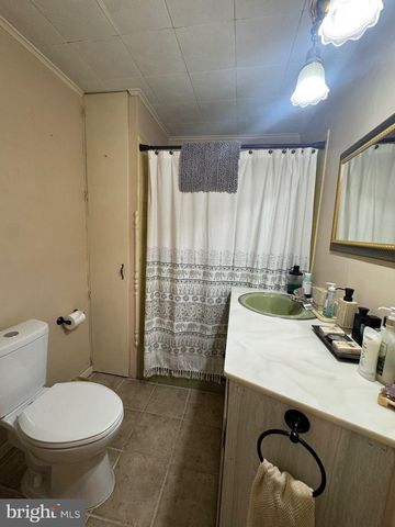 429 GREENWICH ST, Reading, PA 19601