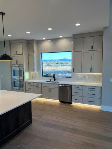 60 McGoo Way, Bozeman, MT 59718