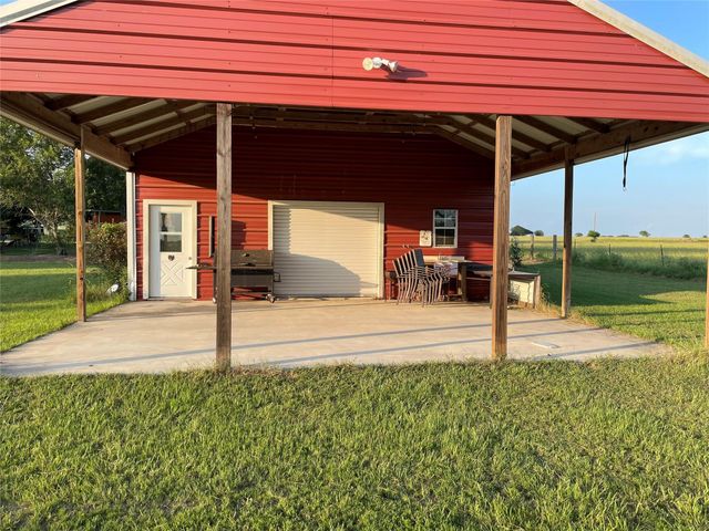 7274 Gramy Road, Sealy, TX 77474