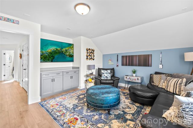 142 Prestwick Way, Mooresville, NC 28115