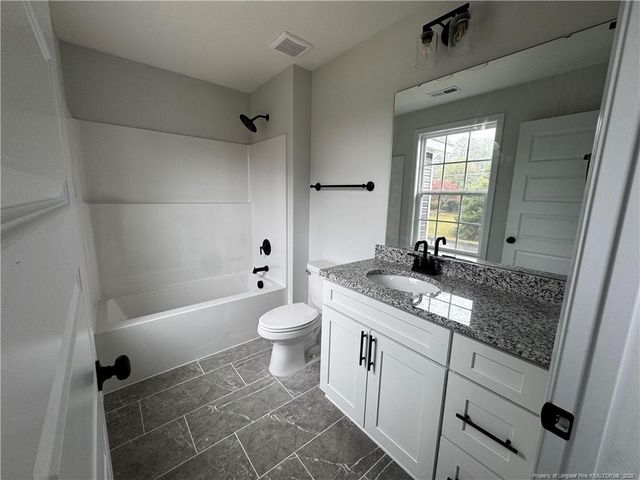 7198 Manassas Street, Fayetteville, NC 28304