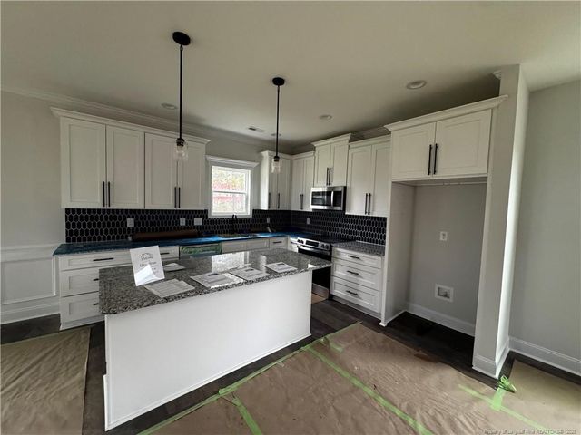 7198 Manassas Street, Fayetteville, NC 28304