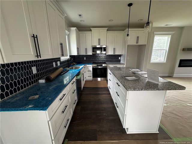 7198 Manassas Street, Fayetteville, NC 28304