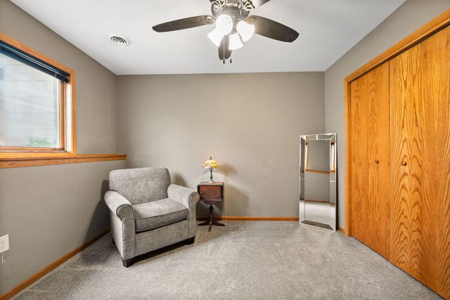 3226 Marlin Avenue, Vadnais Heights, MN 55127