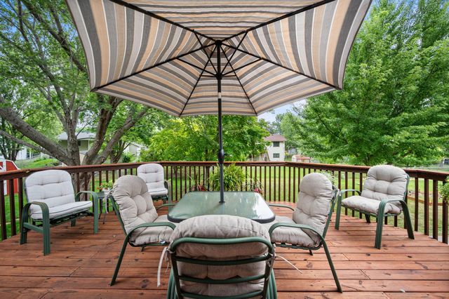3226 Marlin Avenue, Vadnais Heights, MN 55127