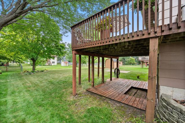 3226 Marlin Avenue, Vadnais Heights, MN 55127