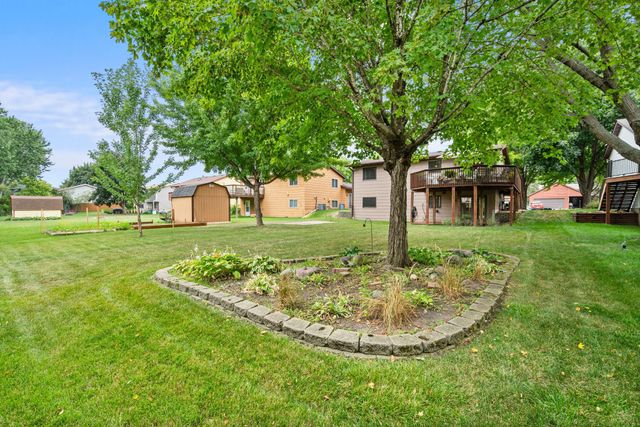 3226 Marlin Avenue, Vadnais Heights, MN 55127