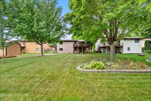3226 Marlin Avenue, Vadnais Heights, MN 55127