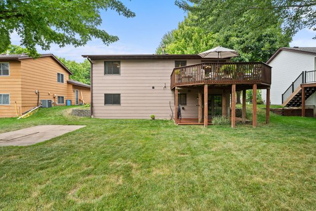 3226 Marlin Avenue, Vadnais Heights, MN 55127