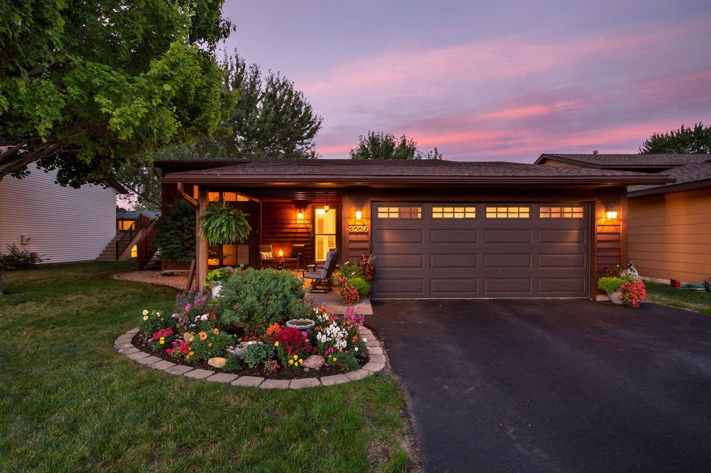 3226 Marlin Avenue, Vadnais Heights, MN 55127
