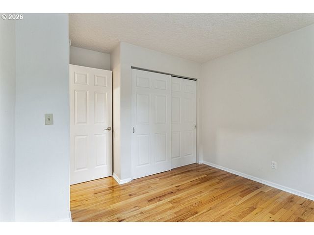 839 Sw BROADWAY Dr 71, Portland, OR 97201
