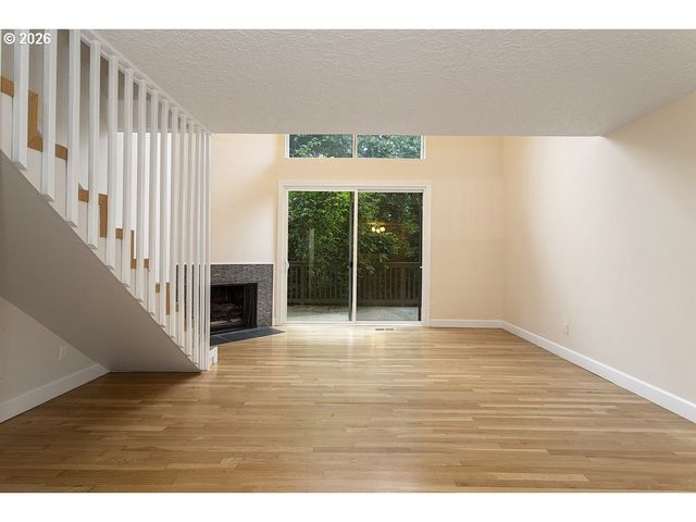 839 Sw BROADWAY Dr 71, Portland, OR 97201