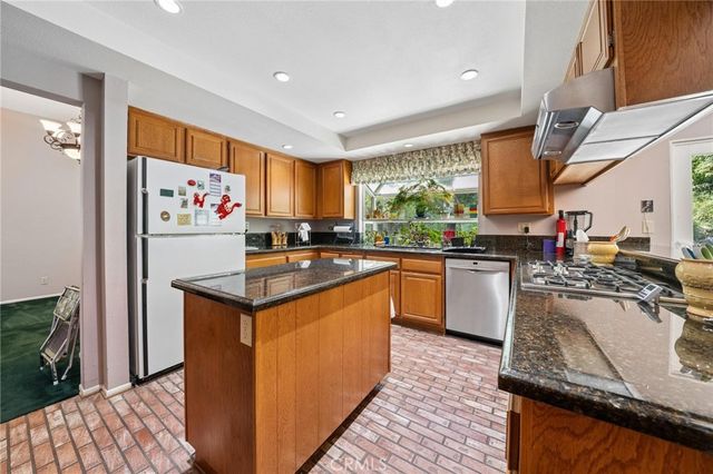 28105 Eagle Peak, Canyon Country, CA 91387