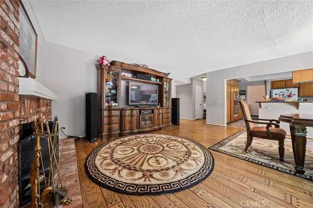 28105 Eagle Peak, Canyon Country, CA 91387