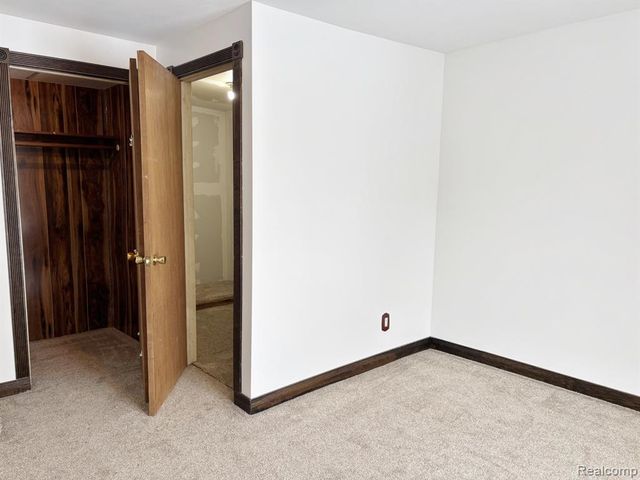 1150 Jay Street, Waterford, MI 48327