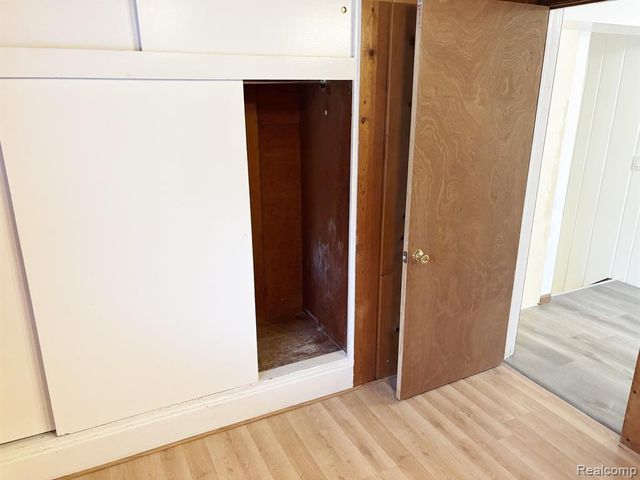 1150 Jay Street, Waterford, MI 48327