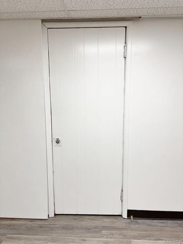 1150 Jay Street, Waterford, MI 48327