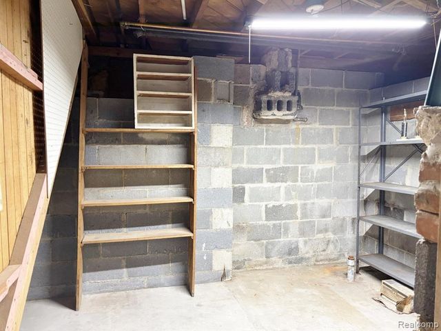 1150 Jay Street, Waterford, MI 48327