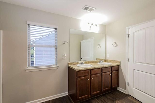 217 Magnaview Drive, Mcdonough, GA 30253