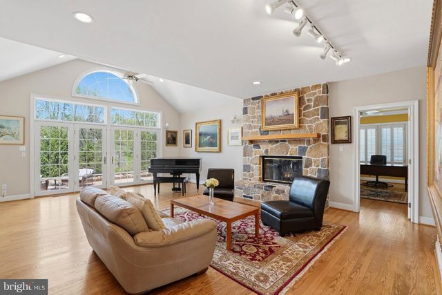 106 NATHANIEL LN, Kennett Square, PA 19348