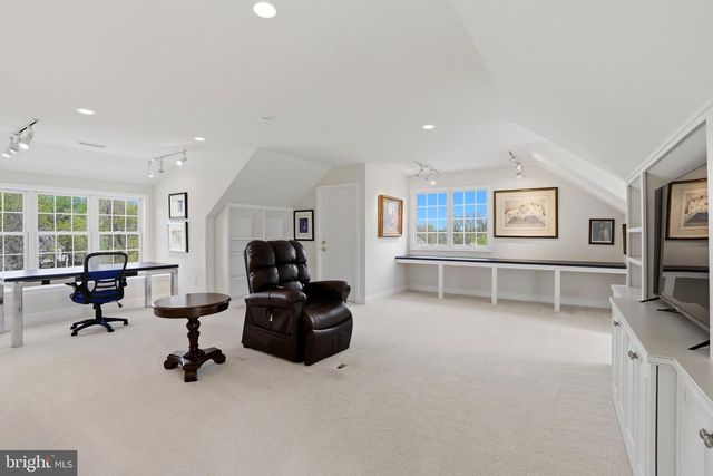 106 NATHANIEL LN, Kennett Square, PA 19348