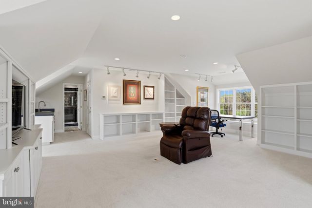 106 NATHANIEL LN, Kennett Square, PA 19348